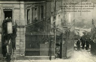 L’incendie de l’usine JEP, le 28 avril 1909 (carte postale) ©Coll. Musée de l’Histoire vivante