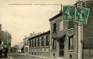 Groupe scolaire Jules Ferry, rue Parmentier au début du XXe siècle (carte postale) ©Coll. Musée de l’Histoire vivante