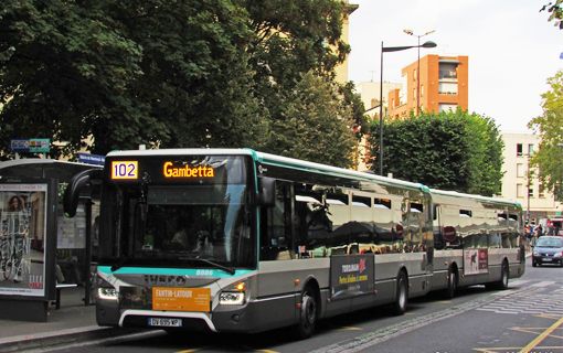 Bus RATP / ligne 102 / photo : LaurentM113