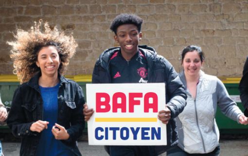 Montreuil aide les jeunes à obtenir le BAFA en échange d’un engagement citoyen