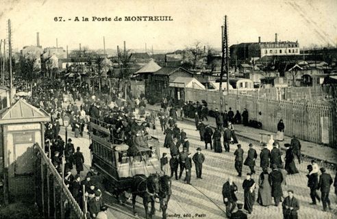 La porte de Montreuil au début du XXe siècle (carte postale) ©Coll. Musée de l’Histoire vivante