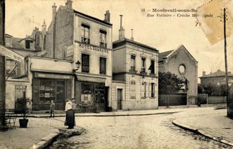 La première crèche municipale ouverte à Montreuil, au 41 rue Voltaire, au début du XXe siècle (carte postale) ©Coll. Musée de l’Histoire vivante