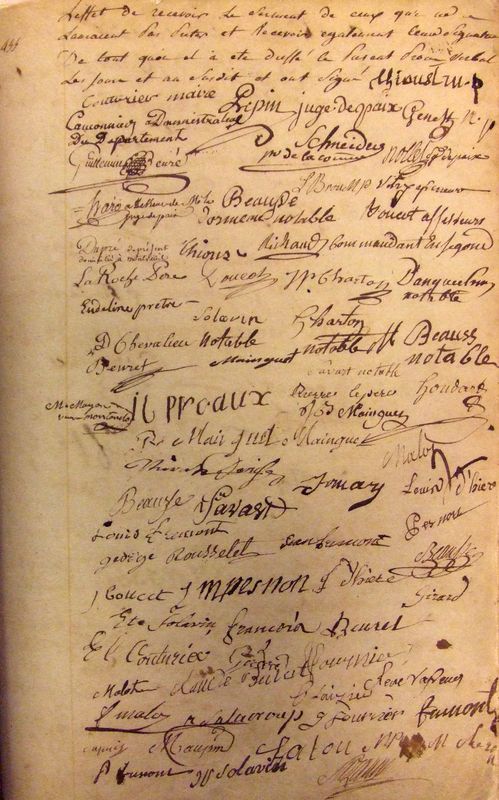 Page 2 délibération du 25 août 1792, extraite du Registre de l’Assemblée municipale, 1790-1793 ©Archives municipales de la ville de Montreuil